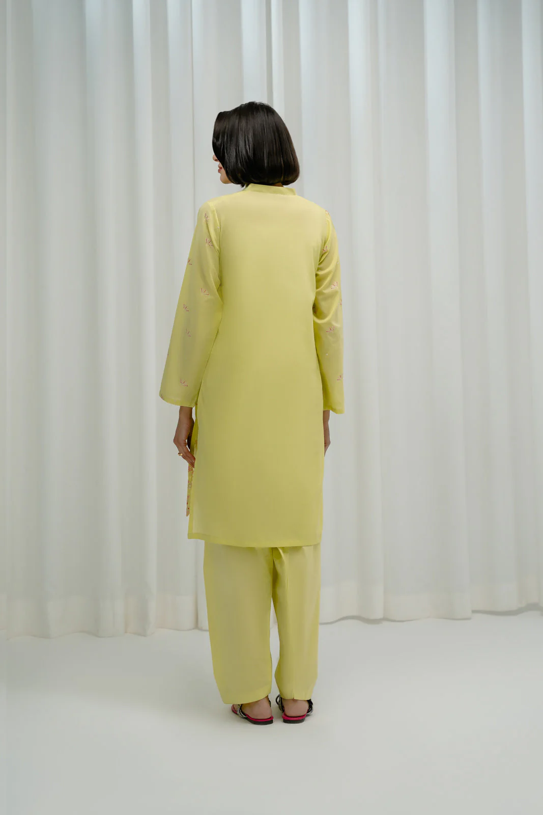 2 Piece Lawn Embroidered Suit (BA0148) - Image 4